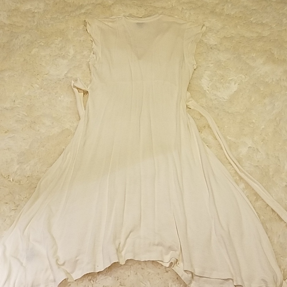 Dress - Picture 3 of 5